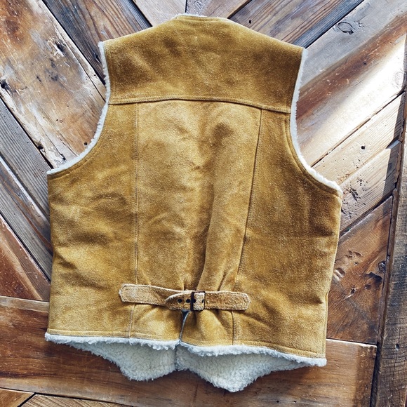 Vintage Suede and Sherpa Vest - Picture 3 of 5